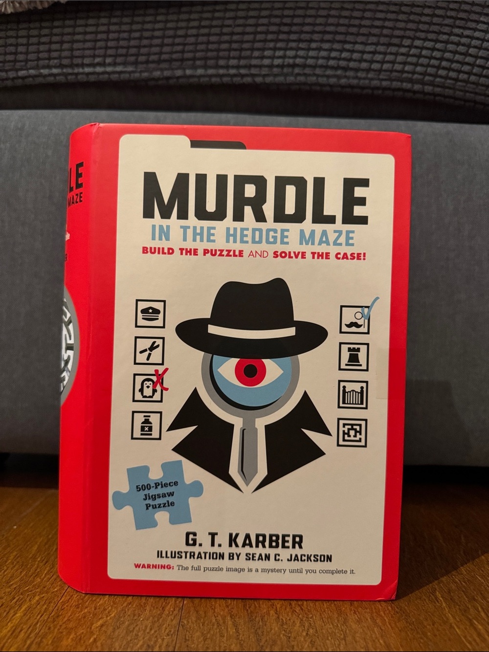 Brand new Murdle in the Hedge Maze 500-Piece Puzzle — Red Box